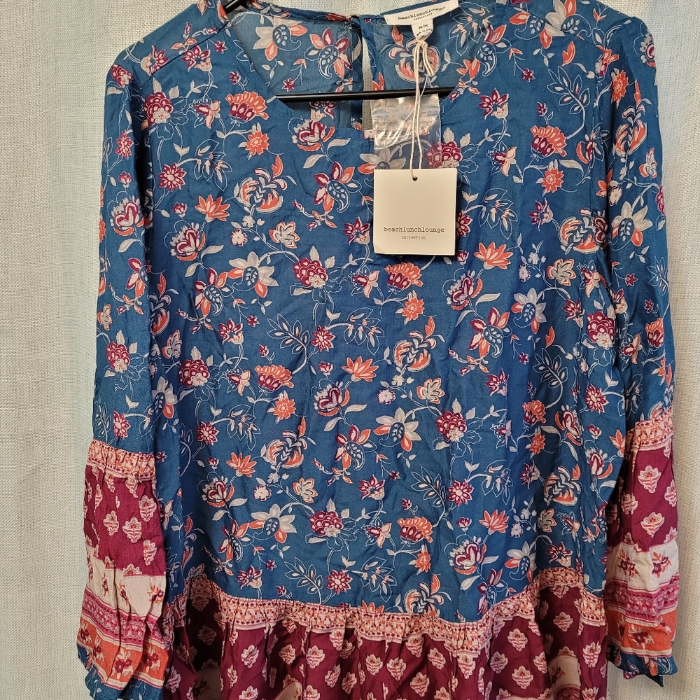 Floral Top - Picture 2 of 4